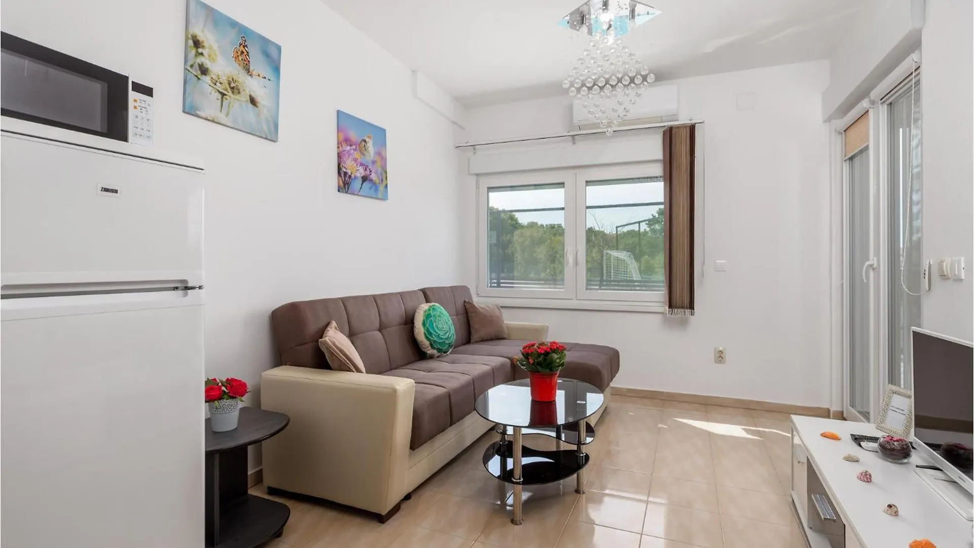 Stunning Apartment In Vrh Vrh