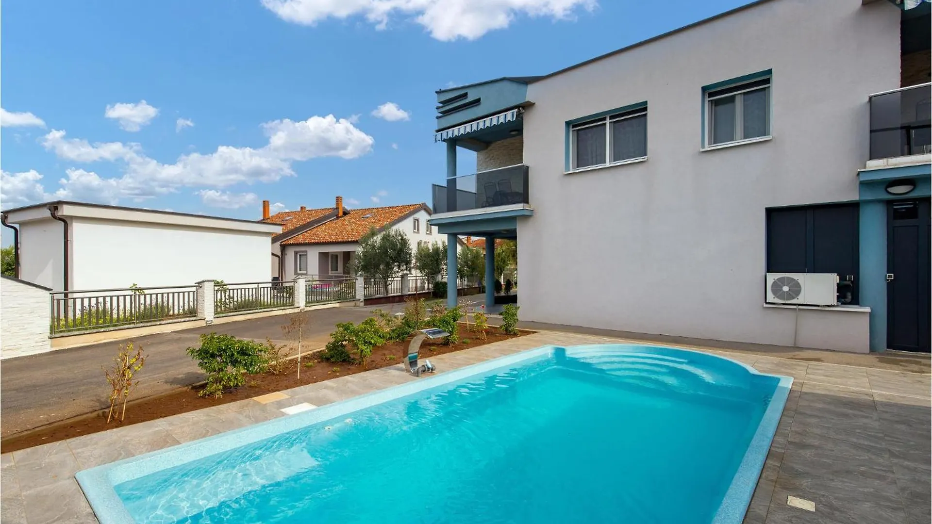 Stunning Apartment In Vrh Vrh