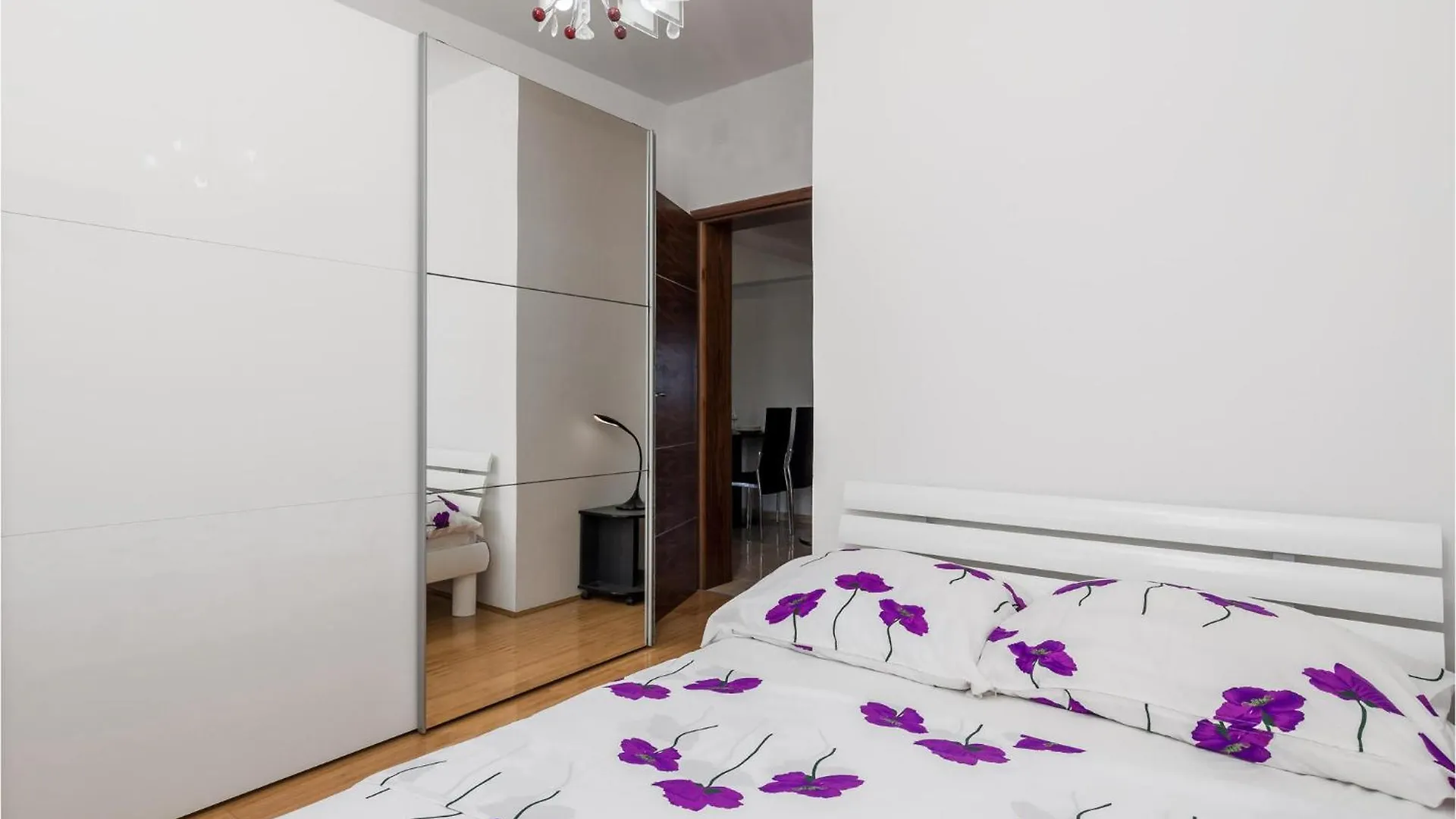 Stunning Apartment In Vrh Vrh
