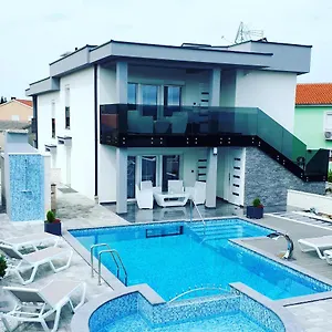 Luxury Beganovic-vrh Apartment