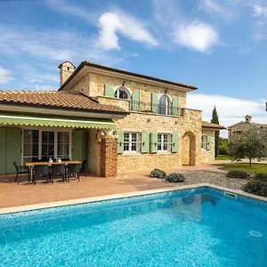 Perla Villa
