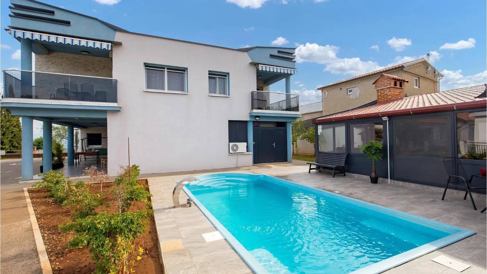 Stunning Apartment In Vrh Vrh